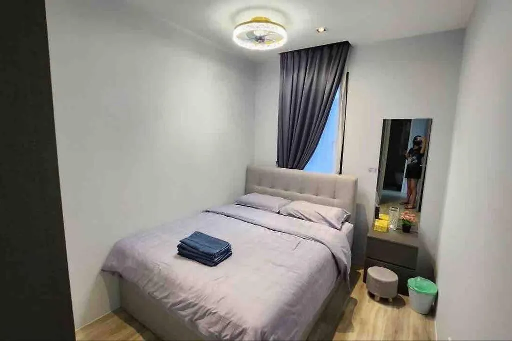 Lumi Tropicana Petaling Jaya 0102 Golf View