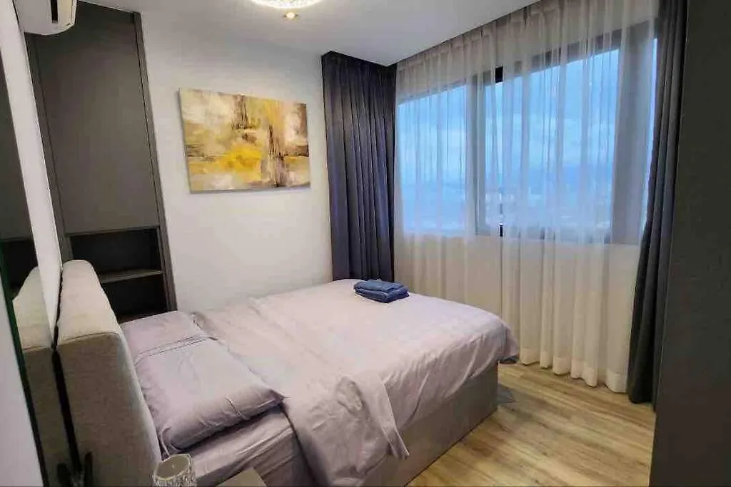 Lumi Tropicana Petaling Jaya 0102 Golf View